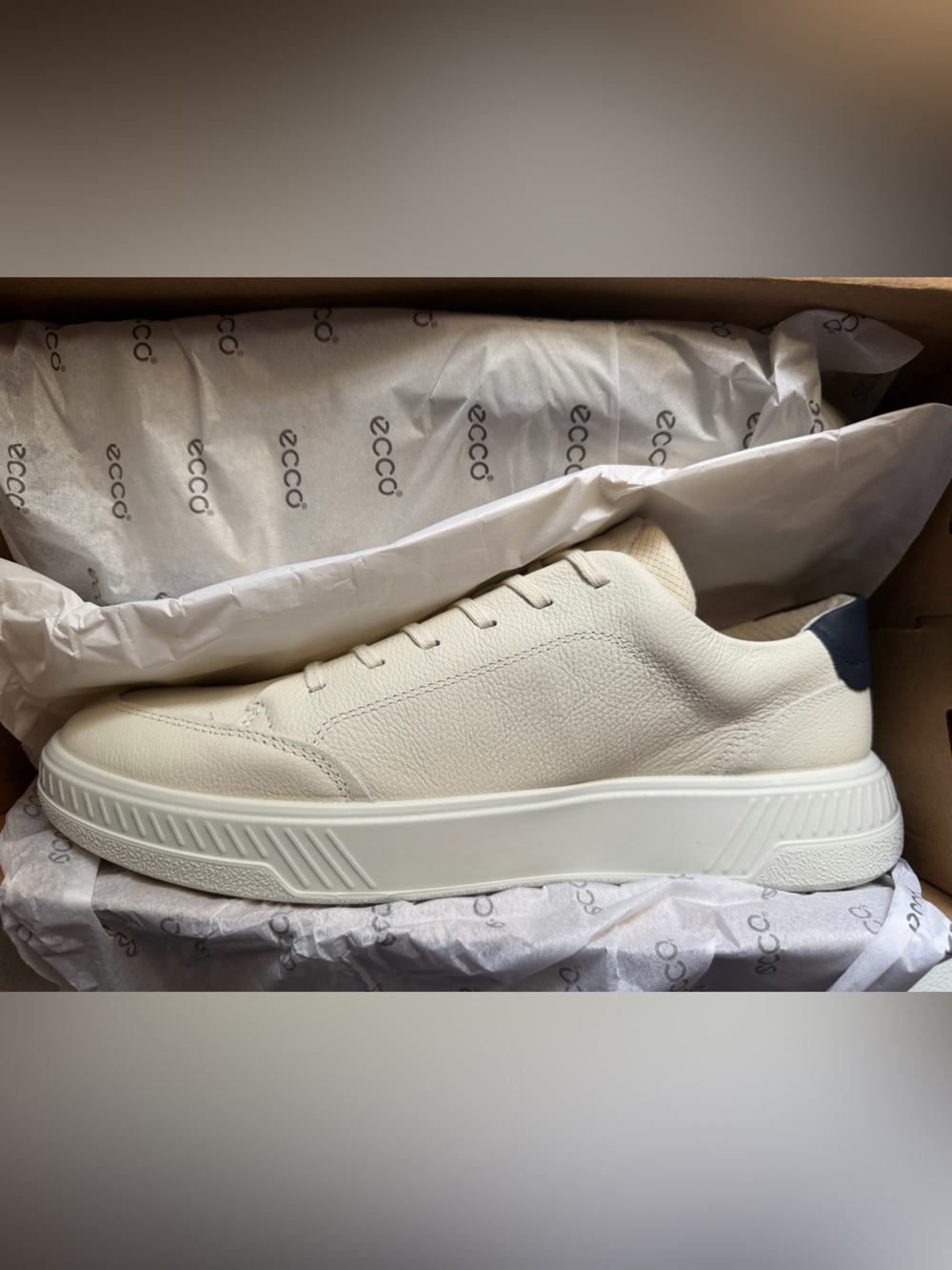 Men's ECCO Move White Leather - Picture 2 of 9